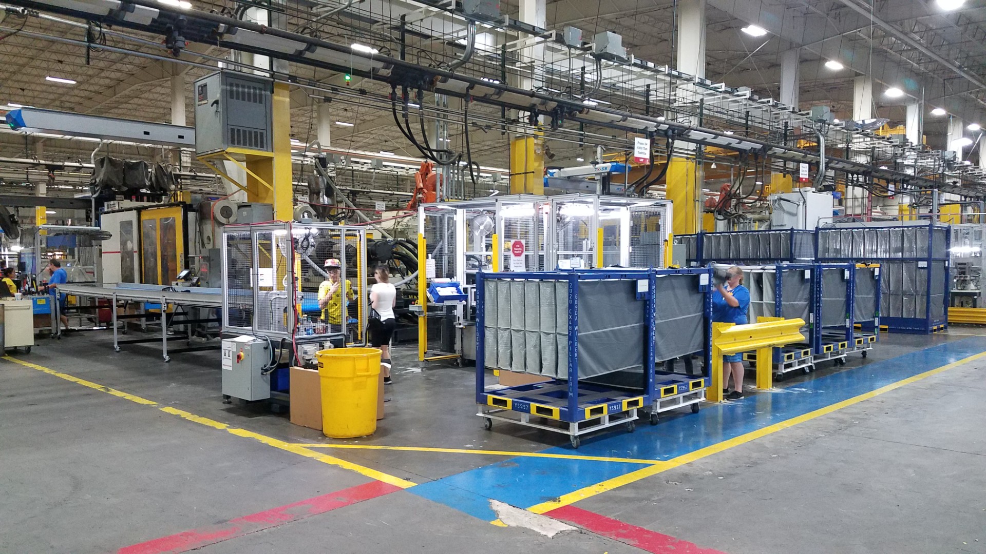 Lebanon, KY - Interior